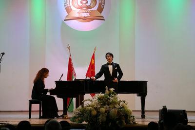 白俄罗斯中国留学生举行音乐会 展示学习成果